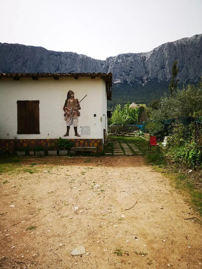 Pinnettu Sardo Cerca Su Google Casa Di Campagna In Ecosistema Insetti E Animaletti Simpatici In Condivisione, Stanza Matrimoniale Senza Finestra, Leggere Attentamente Prima Di Prenotare Oliena Country house